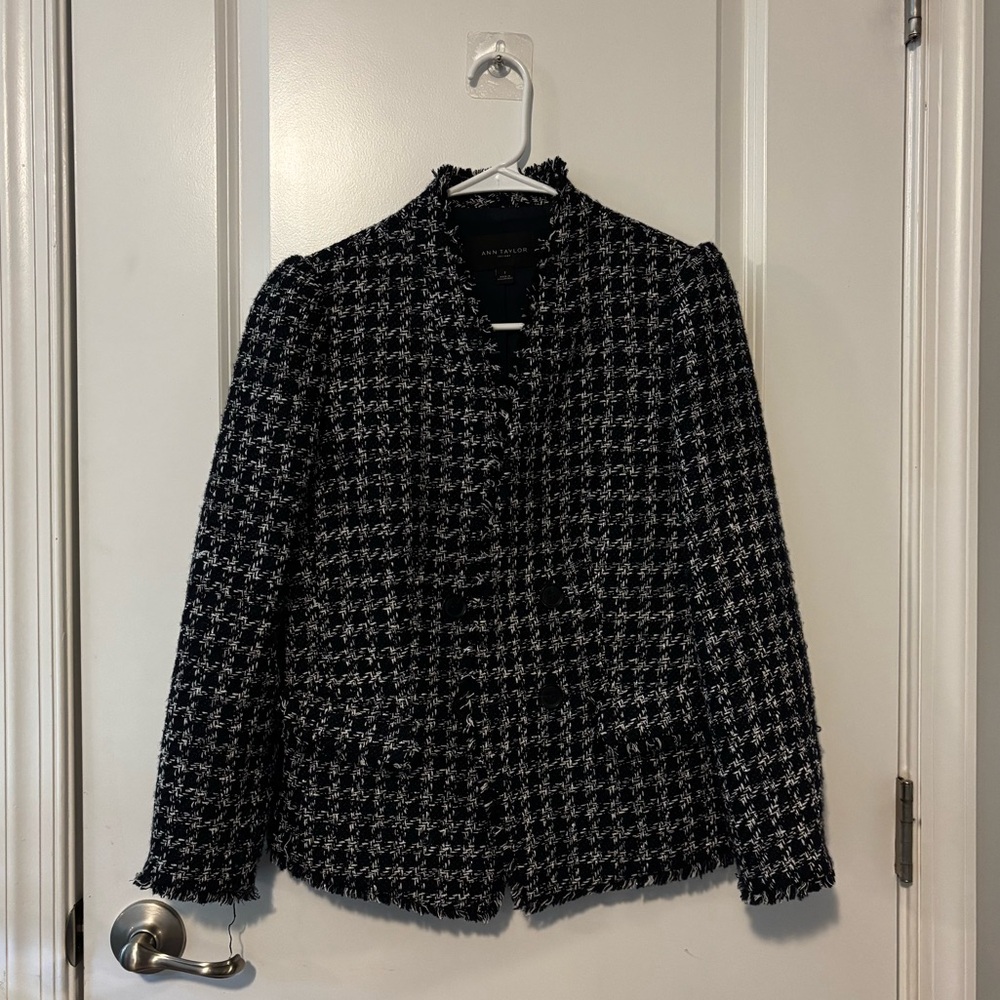 Ann Taylor Navy and White Tweed Blazer